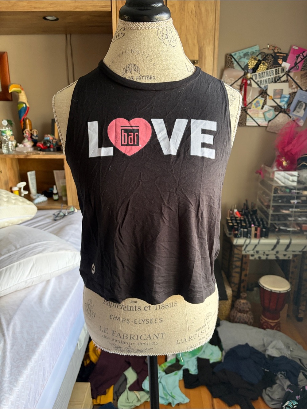The Bar Method LOVE Heart Cropped Black Women’s Tank Top - Medium